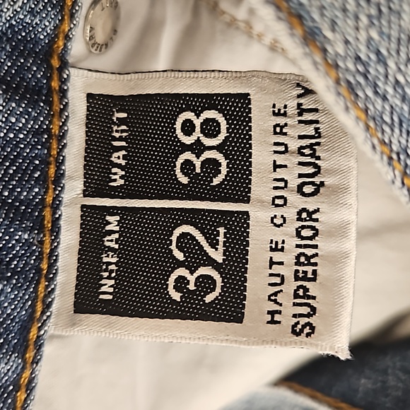 Burberry Relaxed Fit Men's Denim Jeans size 38x32 - Picture 4 of 7